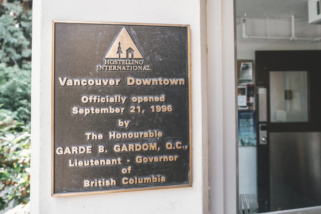 HI Vancouver Downtown plate